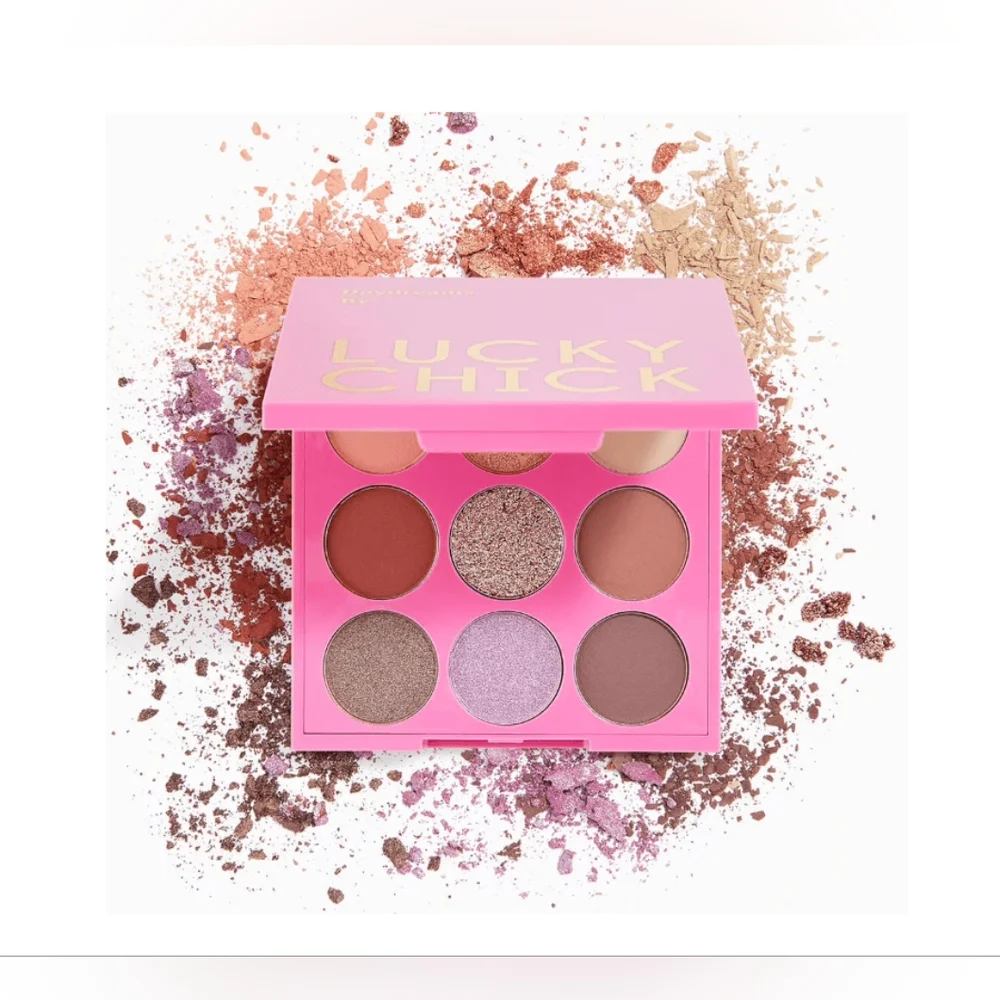 LUCKY CHICK Eyeshadow Palette in Daydreams, 6g/0.21oz